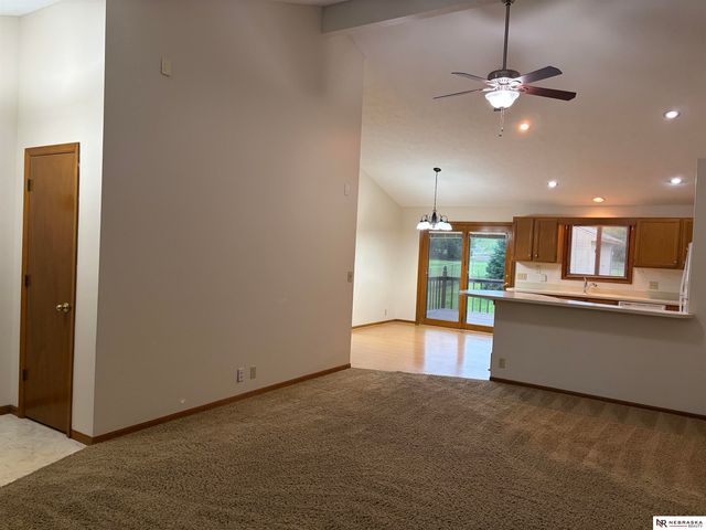 1113 N 83rd Street, Omaha, NE 68114