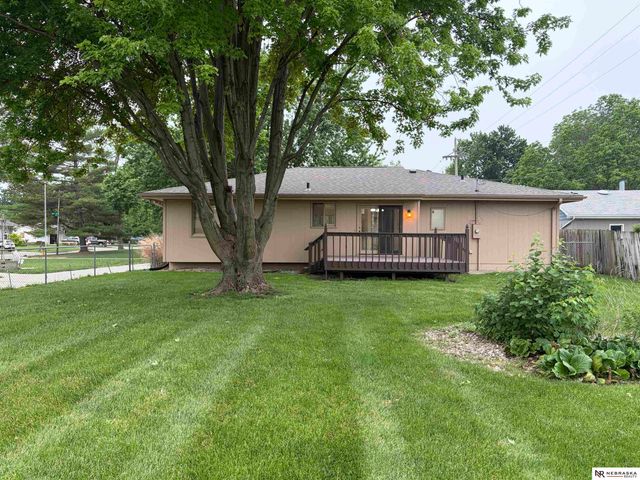 1113 N 83rd Street, Omaha, NE 68114