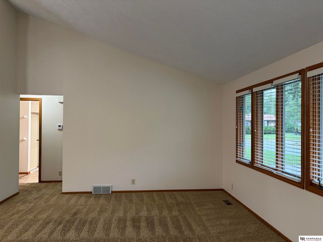 1113 N 83rd Street, Omaha, NE 68114