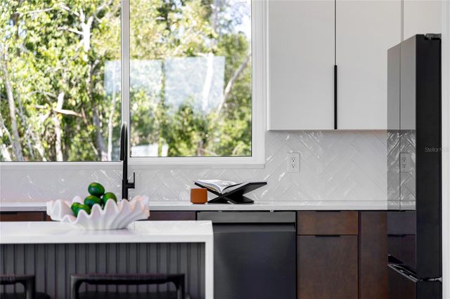 10351 2ND STREET N, St Petersburg, FL 33716