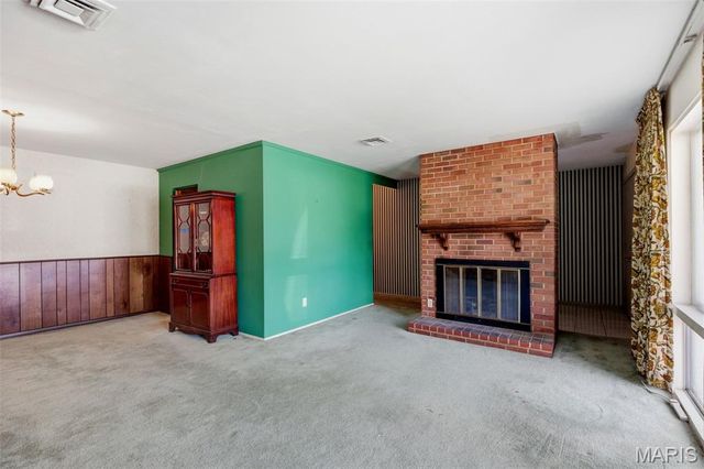 1552 Rathford Drive, Creve Coeur, MO 63146