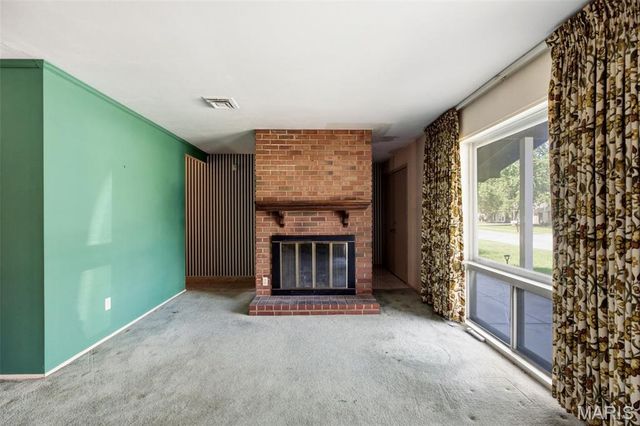 1552 Rathford Drive, Creve Coeur, MO 63146