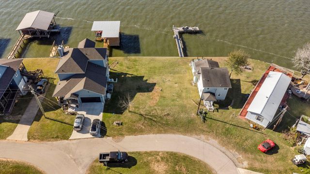 596 Dove Island, Livingston, TX 77351