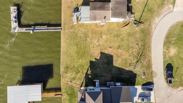 596 Dove Island, Livingston, TX 77351