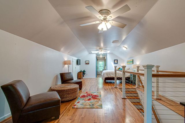 916 Rodney Dr, Nashville, TN 37205