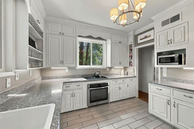 916 Rodney Dr, Nashville, TN 37205