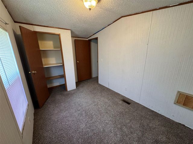 600 E Melville Drive, Crosby, TX 77532