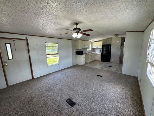 600 E Melville Drive, Crosby, TX 77532