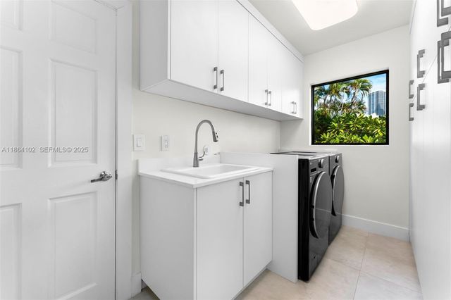 500 Palm Dr, Hallandale Beach, FL 33009