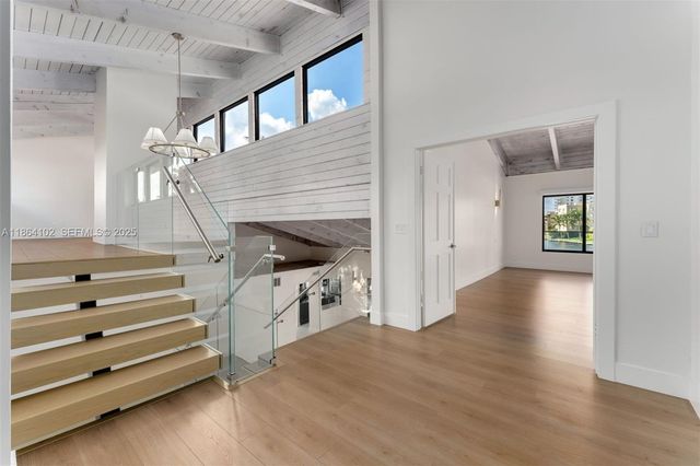 500 Palm Dr, Hallandale Beach, FL 33009