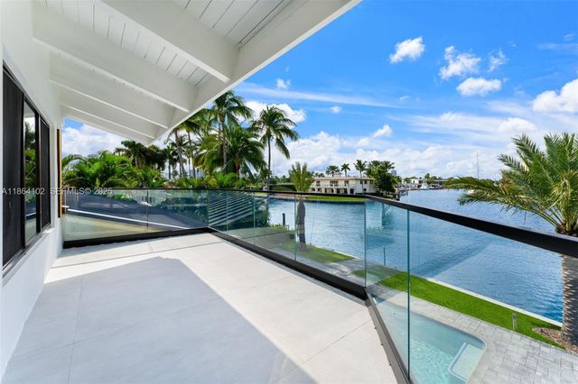 500 Palm Dr, Hallandale Beach, FL 33009