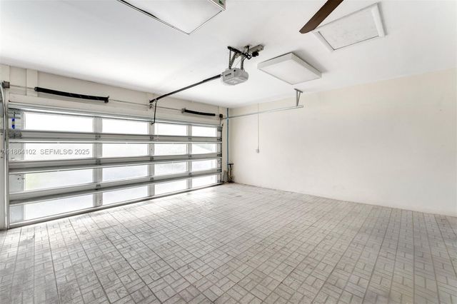 500 Palm Dr, Hallandale Beach, FL 33009