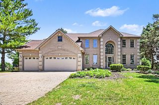 19057 S Saddlebrook Drive, Shorewood, IL 60404