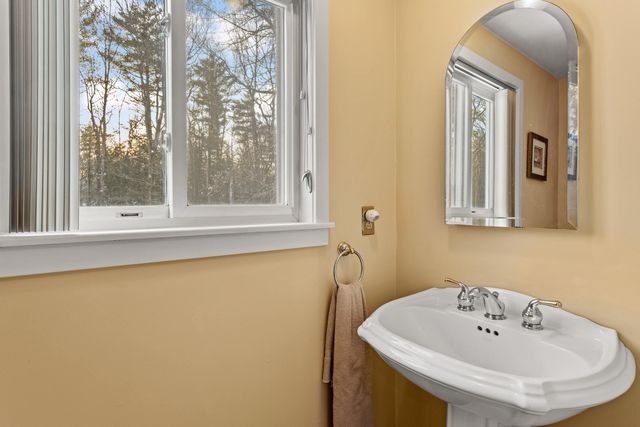 104 Tower Hill Road, Candia, NH 03034