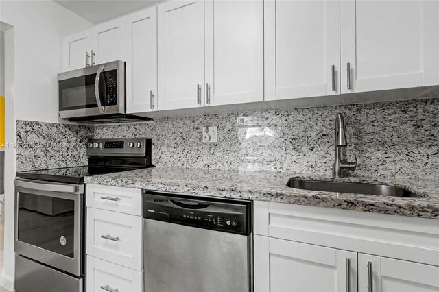 6701 N University Drive 210, Tamarac, FL 33321