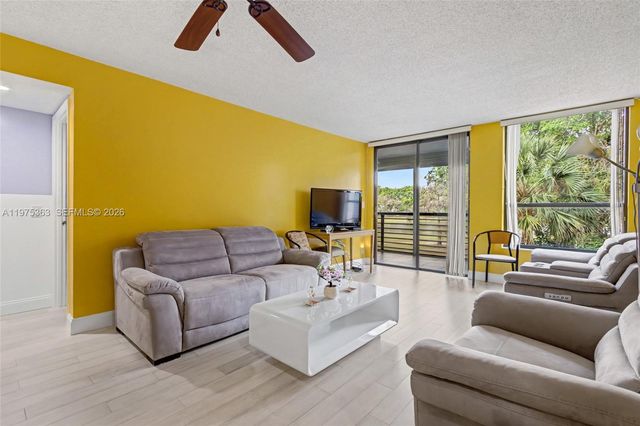 6701 N University Drive 210, Tamarac, FL 33321