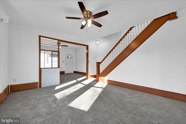 8 N WOLFE ST, Pottsville, PA 17901