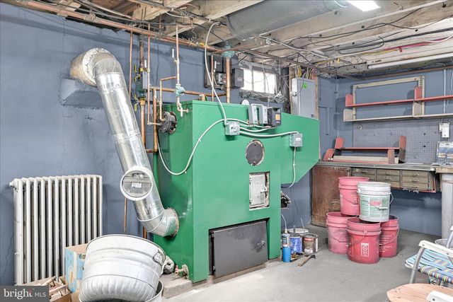 8 N WOLFE ST, Pottsville, PA 17901