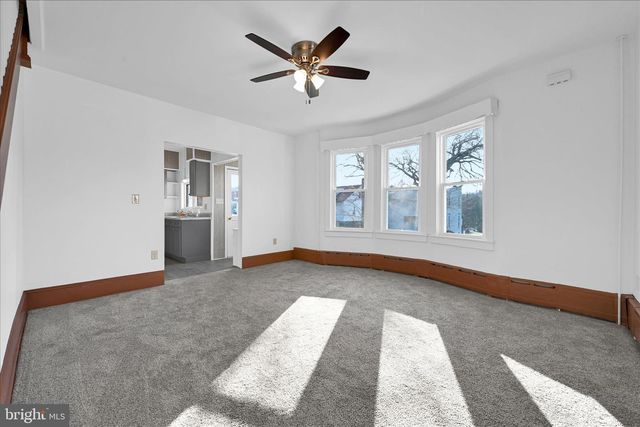 8 N WOLFE ST, Pottsville, PA 17901