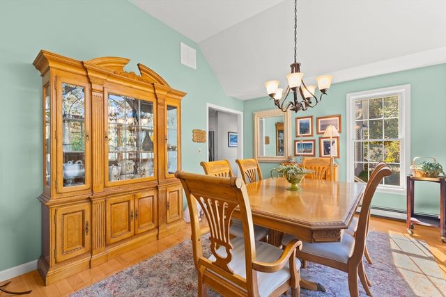 201 Buck Knoll Rd, Raynham, MA 02767