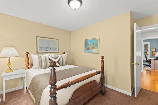 201 Buck Knoll Rd, Raynham, MA 02767