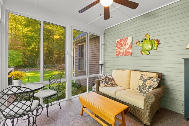 201 Buck Knoll Rd, Raynham, MA 02767