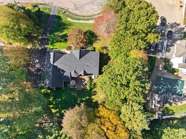 201 Buck Knoll Rd, Raynham, MA 02767