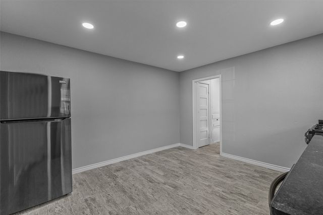2706 Emmett Street, Dallas, TX 75211
