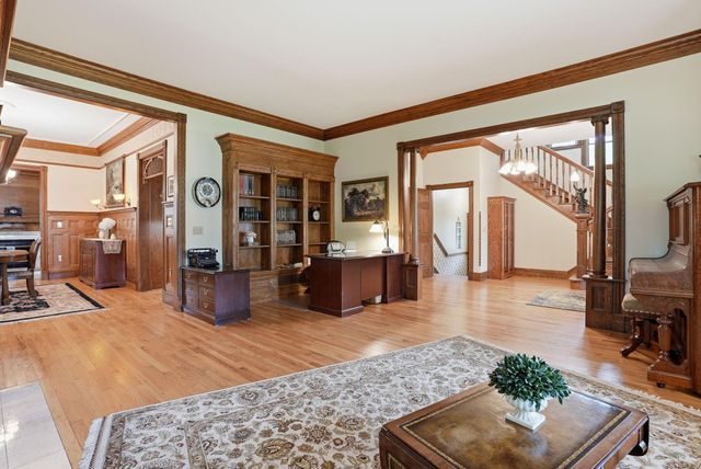 2940 Labore Road, Little Canada, MN 55109