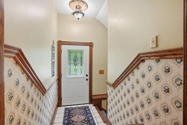 2940 Labore Road, Little Canada, MN 55109