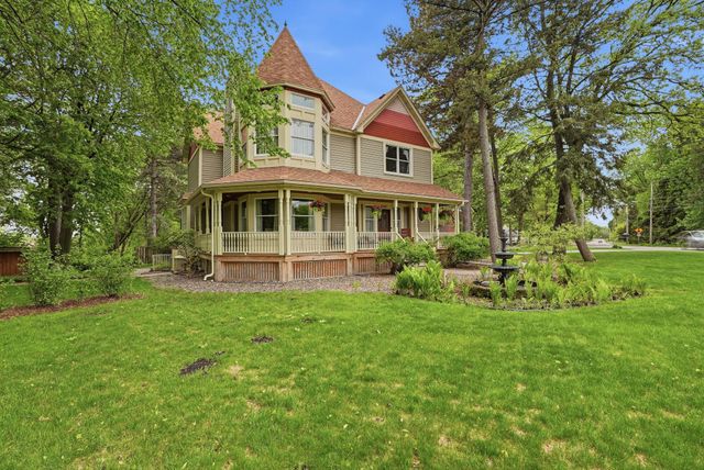 2940 Labore Road, Little Canada, MN 55109