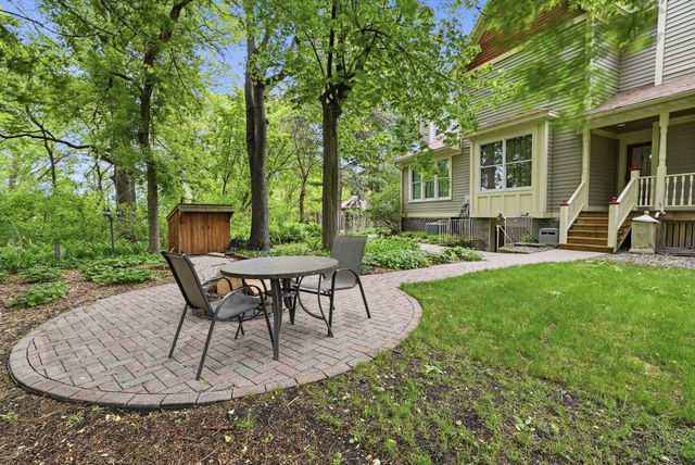 2940 Labore Road, Little Canada, MN 55109