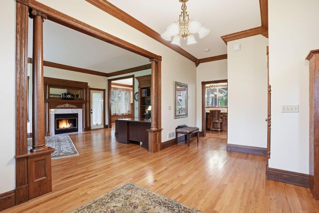 2940 Labore Road, Little Canada, MN 55109