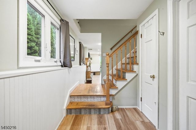 4 Park Pl, Pompton Lakes Boro, NJ 07442