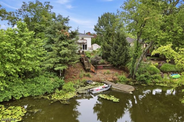 4 Park Pl, Pompton Lakes Boro, NJ 07442