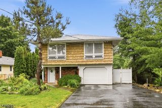 4 Park Pl, Pompton Lakes Boro, NJ 07442