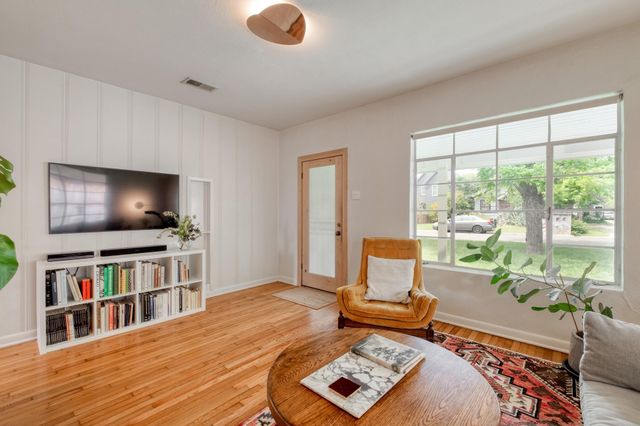 5707 William Holland Ave A, Austin, TX 78756