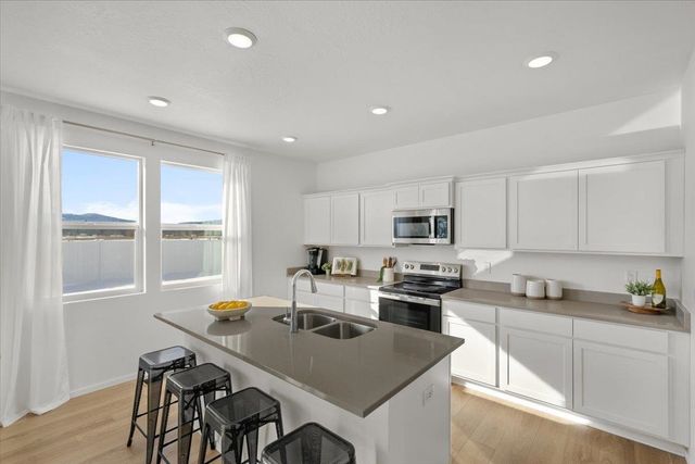 710 E 4th Ave, Deer Park, WA 99006