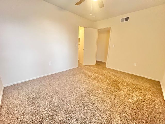 4601 Carlisle Boulevard NE APT C8, Albuquerque, NM 87109