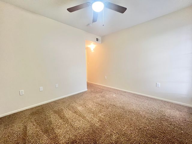 4601 Carlisle Boulevard NE APT C8, Albuquerque, NM 87109