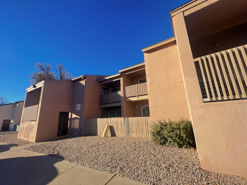 4601 Carlisle Boulevard NE APT C8, Albuquerque, NM 87109