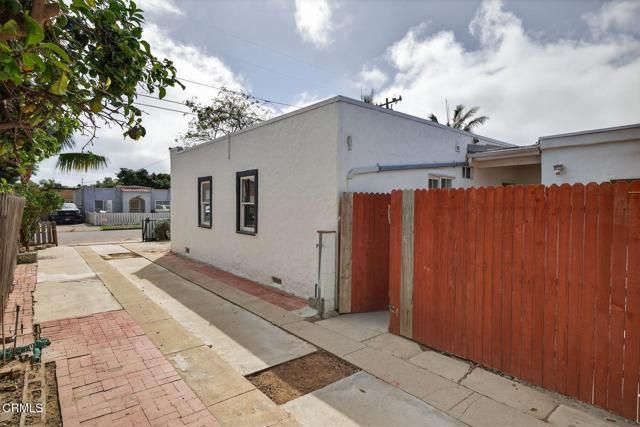 295 W Mission Street, Ventura, CA 93001