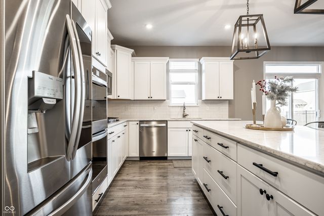 15802 Turntable Court, Westfield, IN 46074