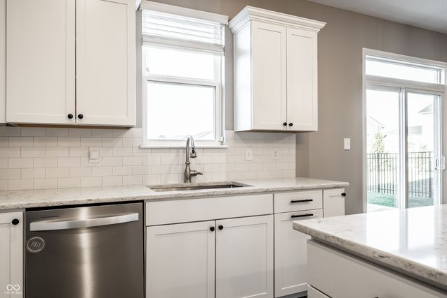 15802 Turntable Court, Westfield, IN 46074