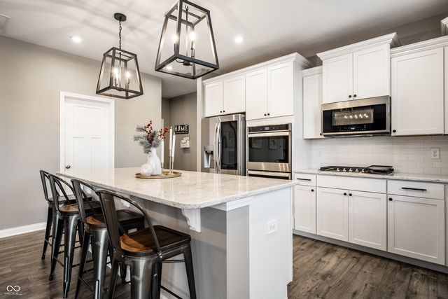 15802 Turntable Court, Westfield, IN 46074