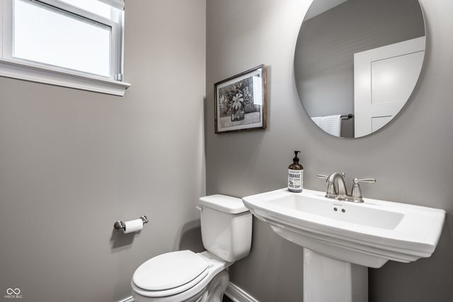 15802 Turntable Court, Westfield, IN 46074