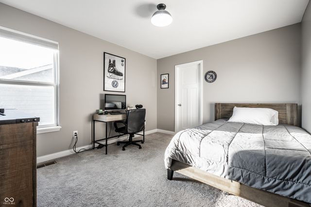 15802 Turntable Court, Westfield, IN 46074