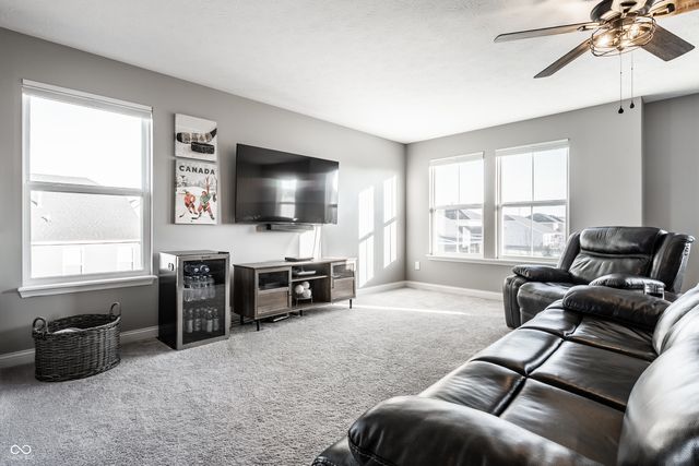 15802 Turntable Court, Westfield, IN 46074