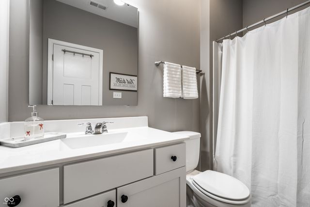 15802 Turntable Court, Westfield, IN 46074