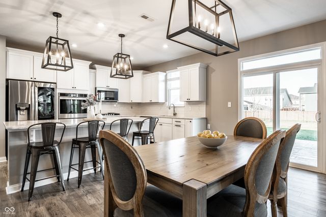 15802 Turntable Court, Westfield, IN 46074